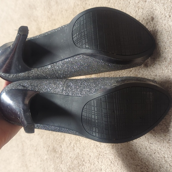 Last Chance ‼️ Sparkle Heels - Picture 4 of 5